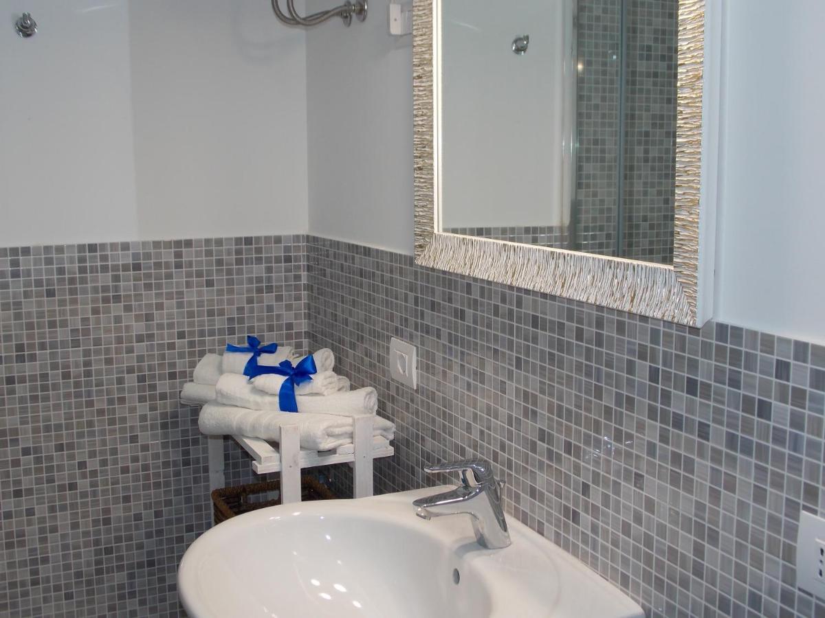 카스텔사르도 La Terrazza Di Archimede B&B 외부 사진