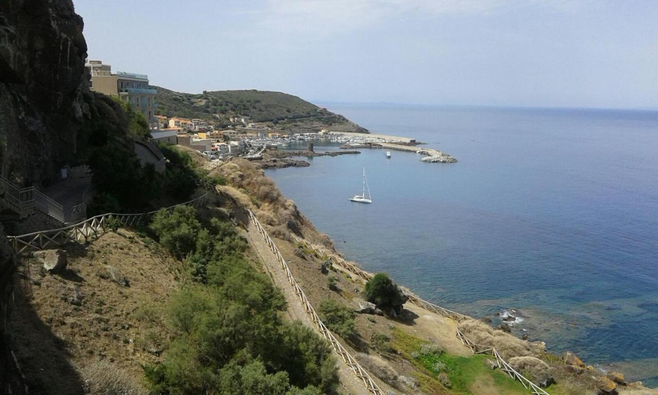 카스텔사르도 La Terrazza Di Archimede B&B 외부 사진